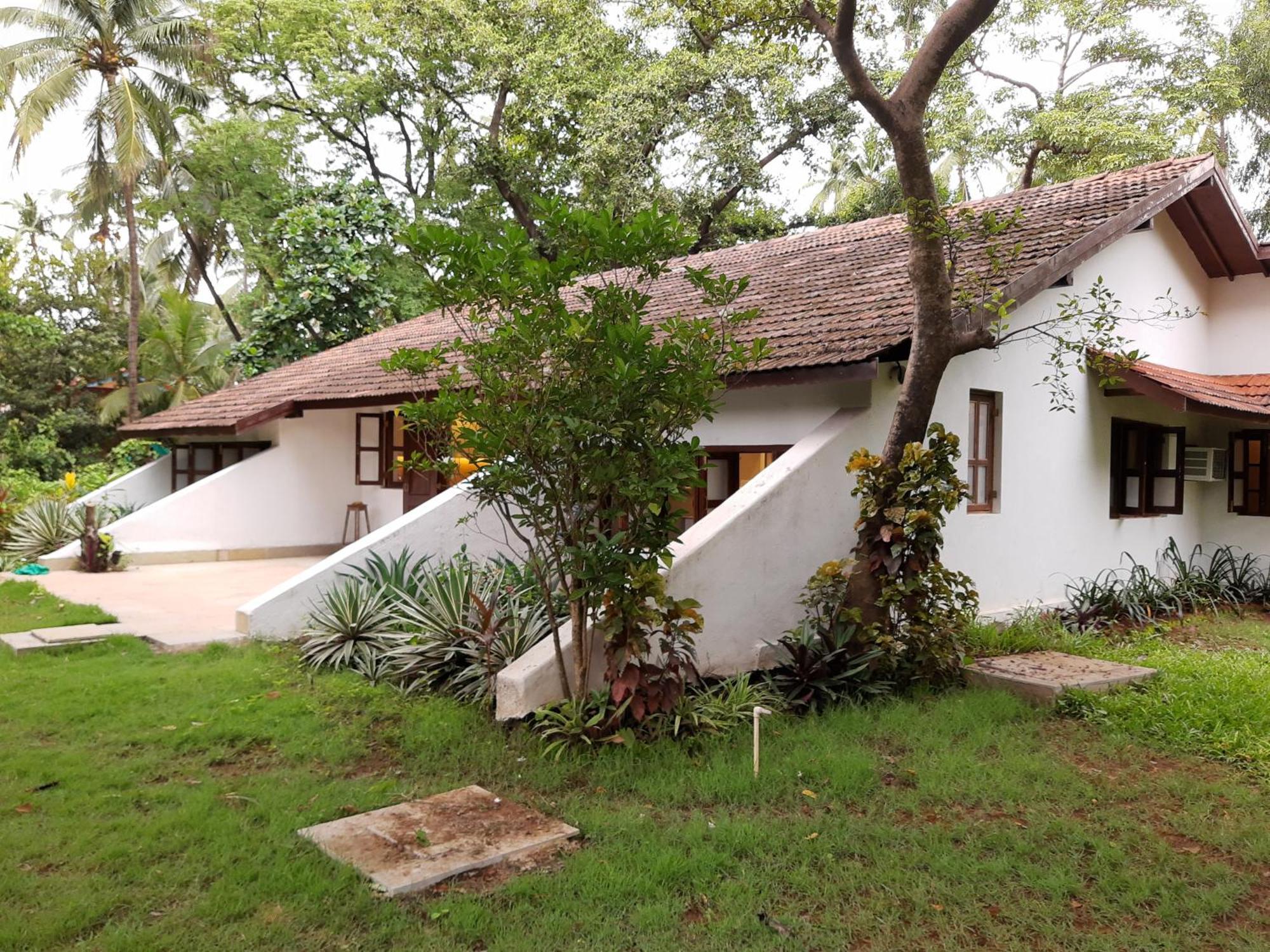 Banyan House - Luxurious 4 Bedroom Villa On One Acre, Near The Beach Nagaon  Zewnętrze zdjęcie
