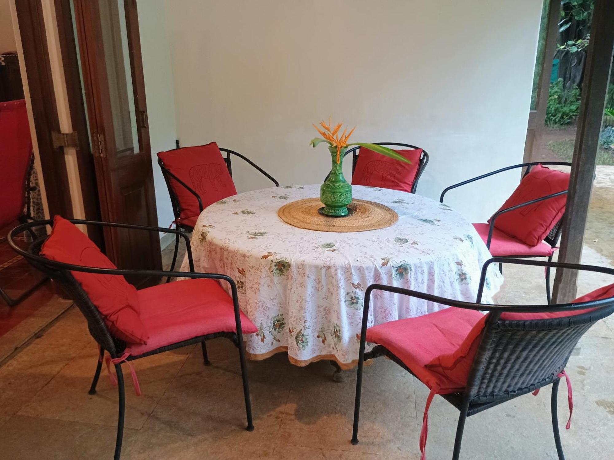 Banyan House - Luxurious 4 Bedroom Villa On One Acre, Near The Beach Nagaon  Zewnętrze zdjęcie